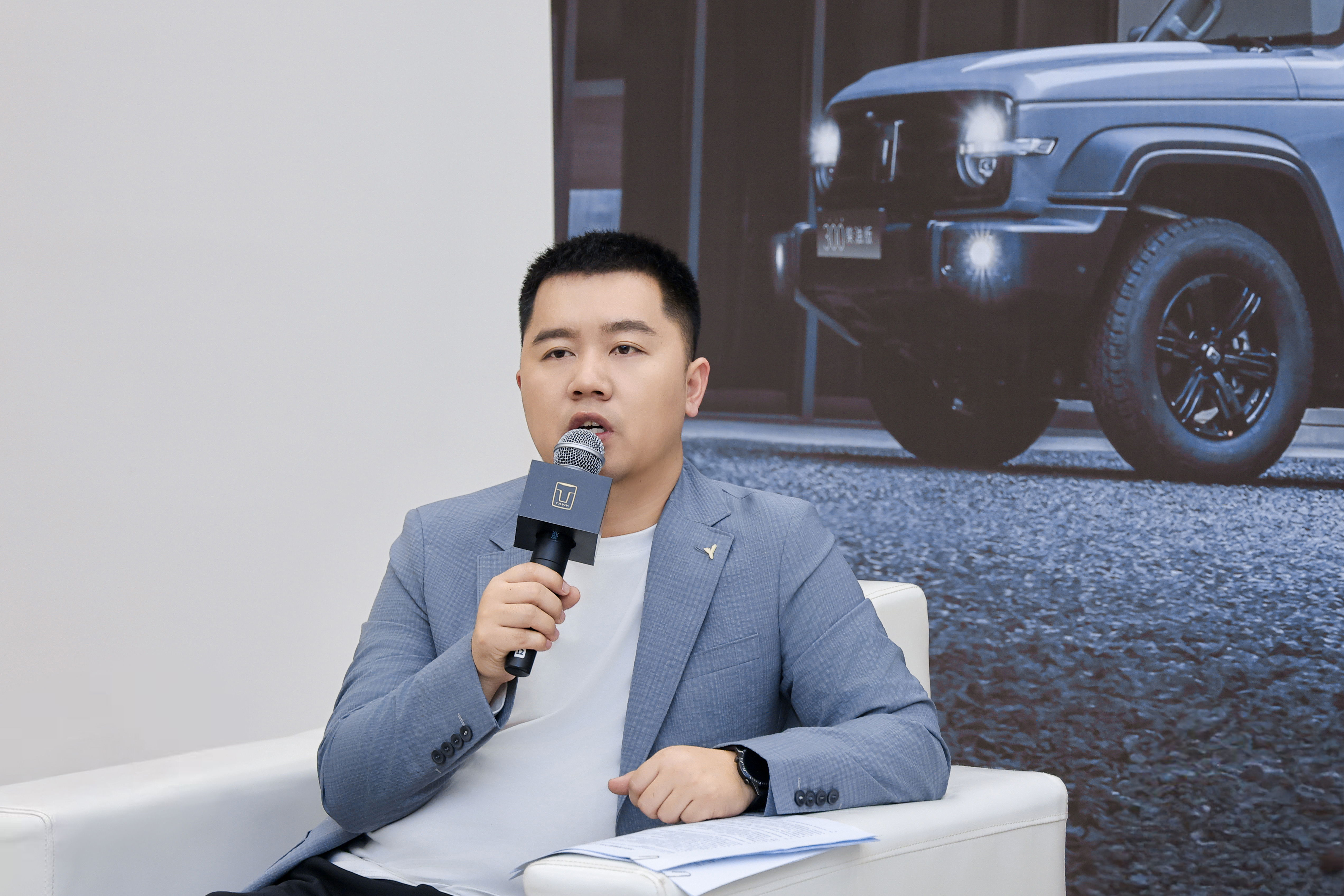 新坦克 新旅程:2025款坦克300“变与不变”的哲学插图2 新坦克 新旅程:2025款坦克300“变与不变”的哲学插图2