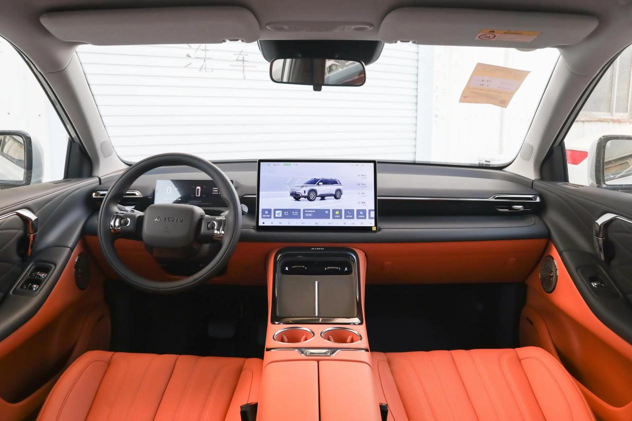 纯电SUV"卷王"来袭！售13.98万，至高补贴3.2万，续航650km，香？插图6