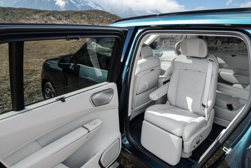 “掀桌子”的来了！领克900开启预售，主打一个“价值普惠”！插图5