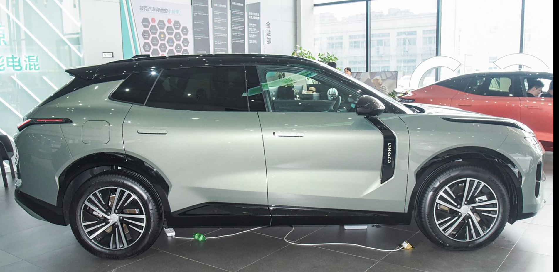 领克08 EM-P出圈，靠的是实力还是运气？插图2