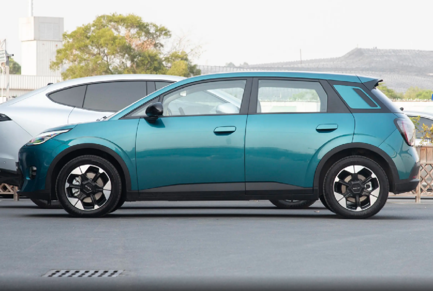 空间大真就万能？解读AION UT，起步价6.98万，但好像还是差点意思插图2