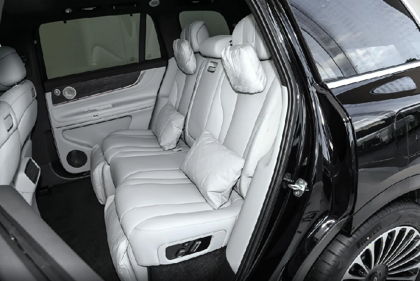 问界M9后来者居上，售价46.98万元起，潜在用户能不能买？插图3