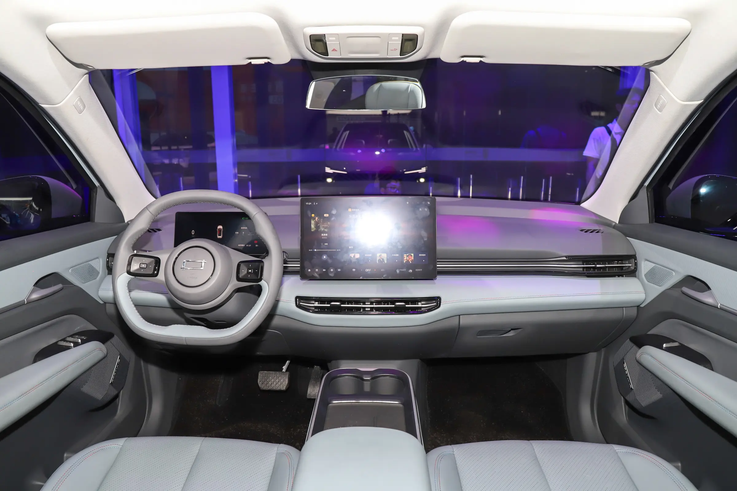 先享价9.59万起，对标比亚迪海豚，奔腾悦意03将于3月27日上市插图5