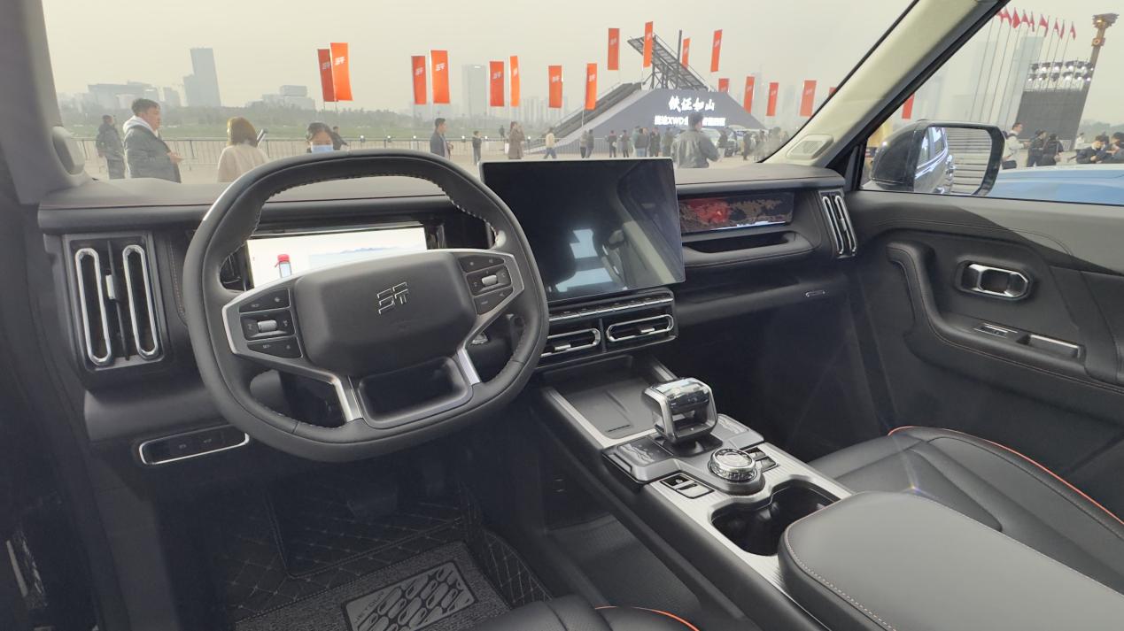 权益价9.9万起 捷途自由者成方盒子SUV入门首选?插图9 权益价9.9万起 捷途自由者成方盒子SUV入门首选?插图9