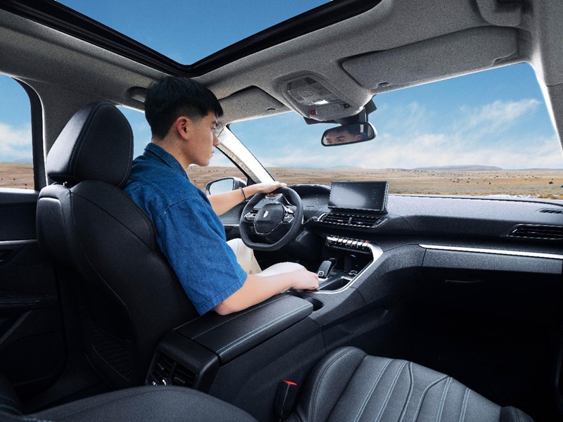 全系1.8T+8AT 入门即高配 东风标致2025款5008高能登场插图4