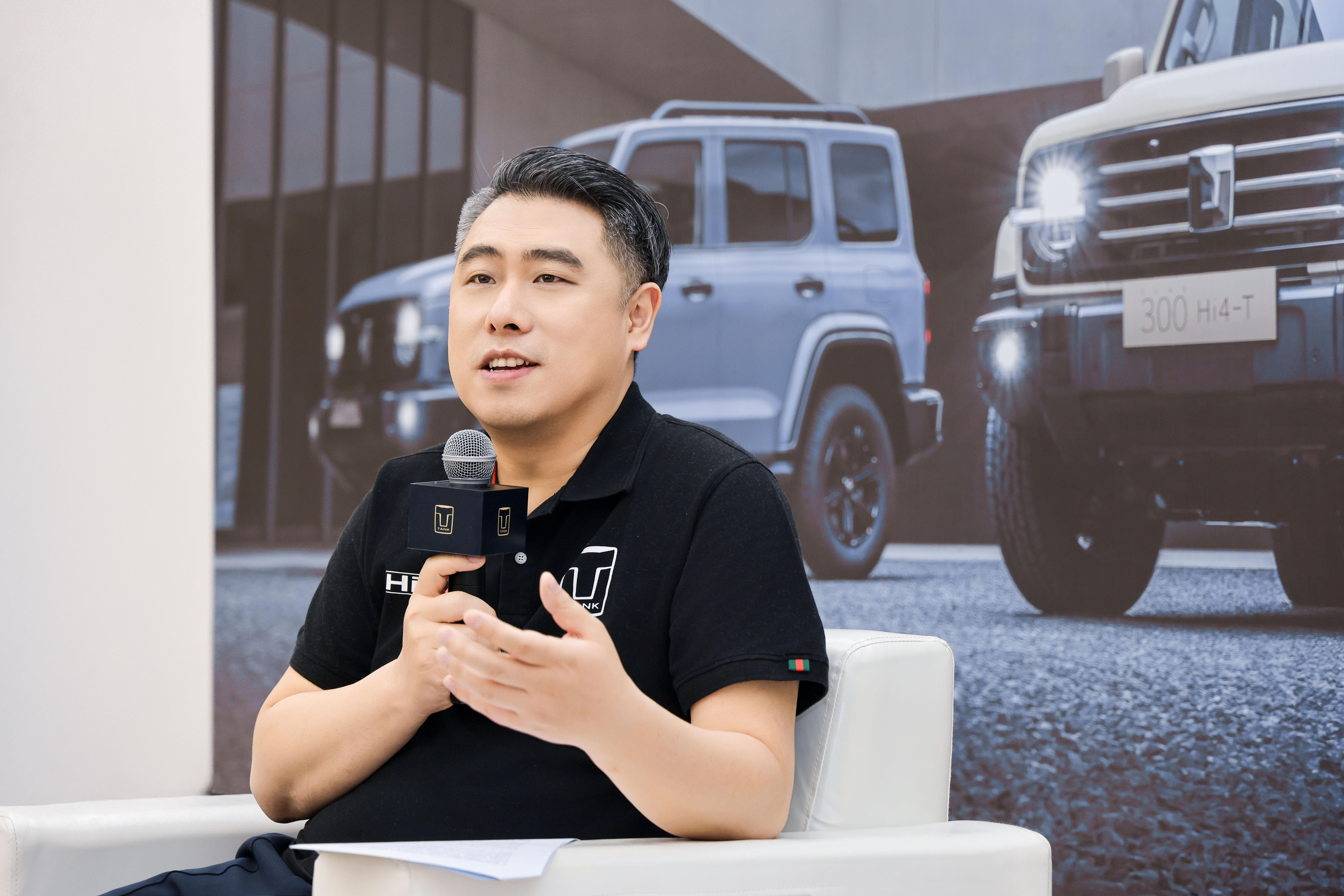 新坦克 新旅程:2025款坦克300“变与不变”的哲学插图 新坦克 新旅程:2025款坦克300“变与不变”的哲学插图