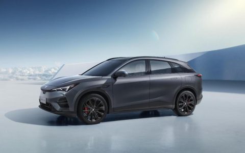 极狐新阿尔法T5神行版，5C超充高效，16.18万超值之选