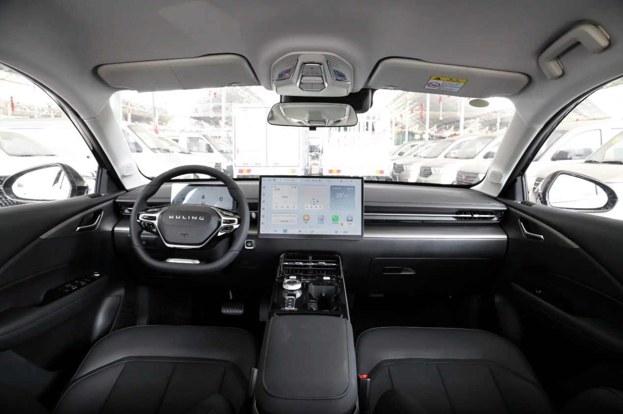 插混有多香?这台顶配五菱10.28万,一箱油跑遍半个中国插图4 插混有多香?这台顶配五菱10.28万,一箱油跑遍半个中国插图4