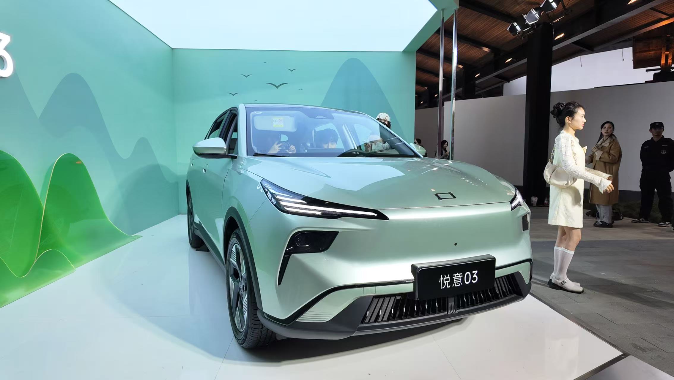 限时优惠价9.29万起售，奔腾悦意03上市开卷！插图1