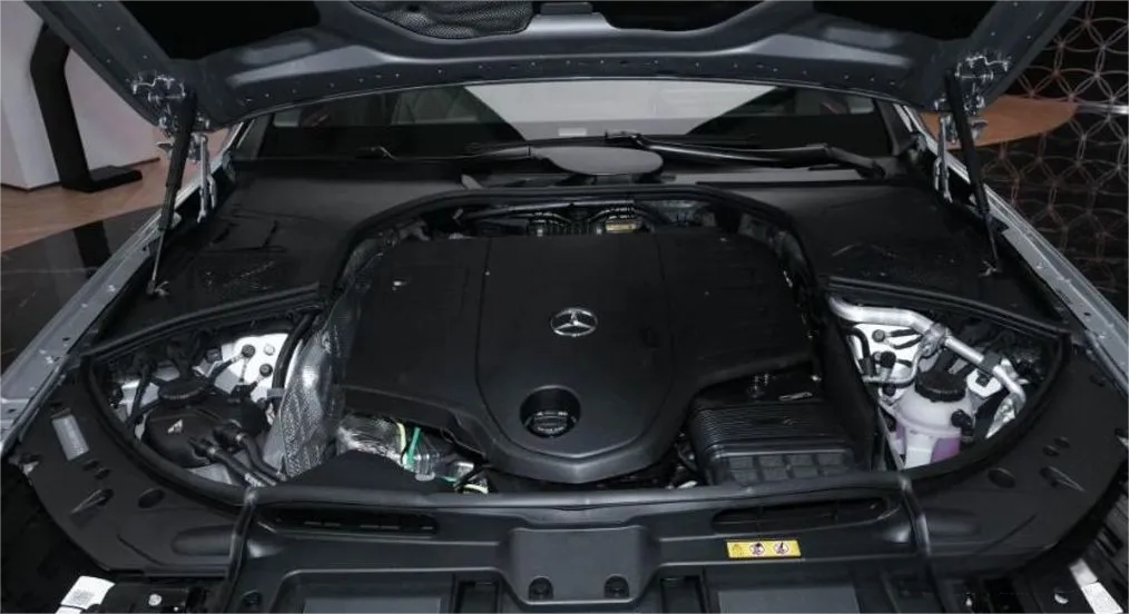 364万买台车值吗？2025迈巴赫S级告诉你什么叫"移动头等舱"！插图3