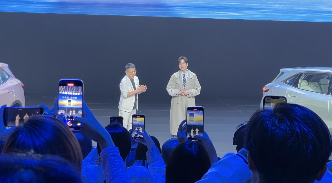 悦意03 8.79万元起惊喜上市，张若昀站台打Call插图1