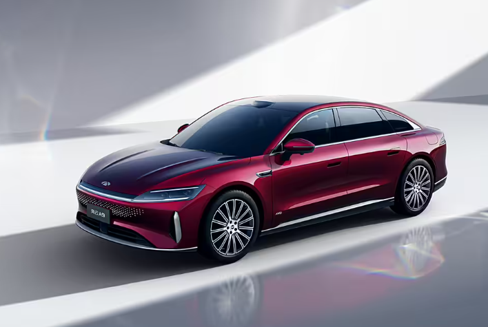 轴距超过3000mm，综合续航1500km，奇瑞风云A9前景如何？