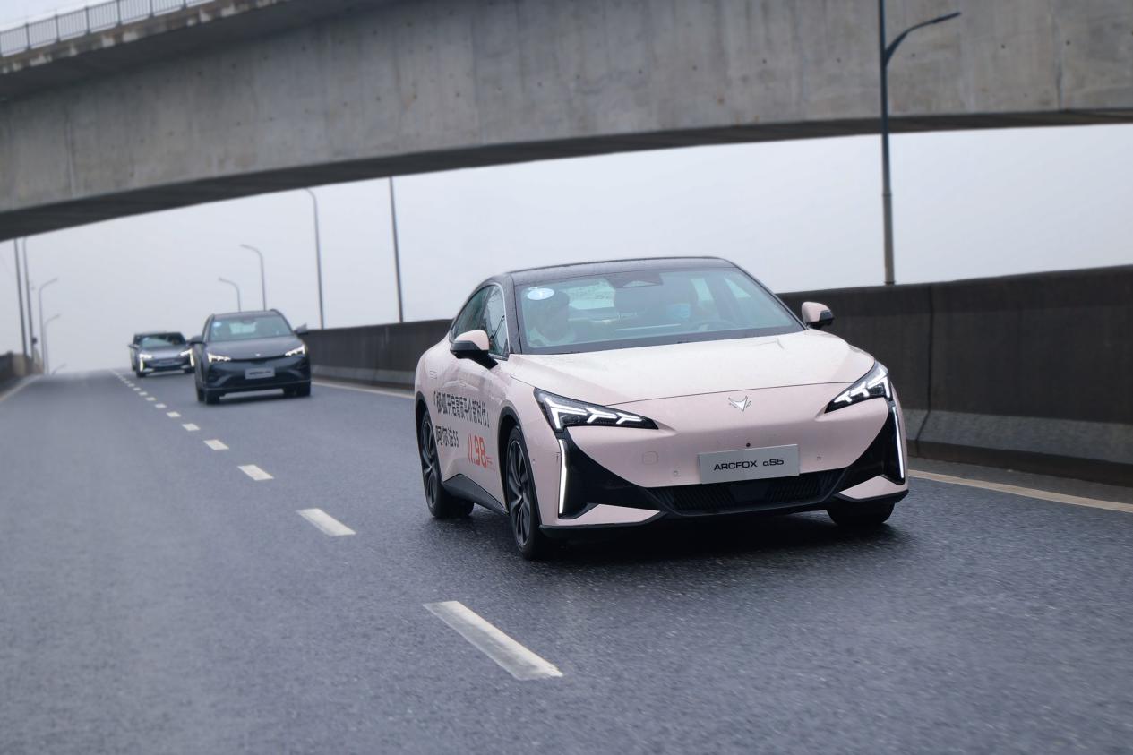 驭风而行，探秘未来：北汽极狐2025私享试驾会杭州站插图4