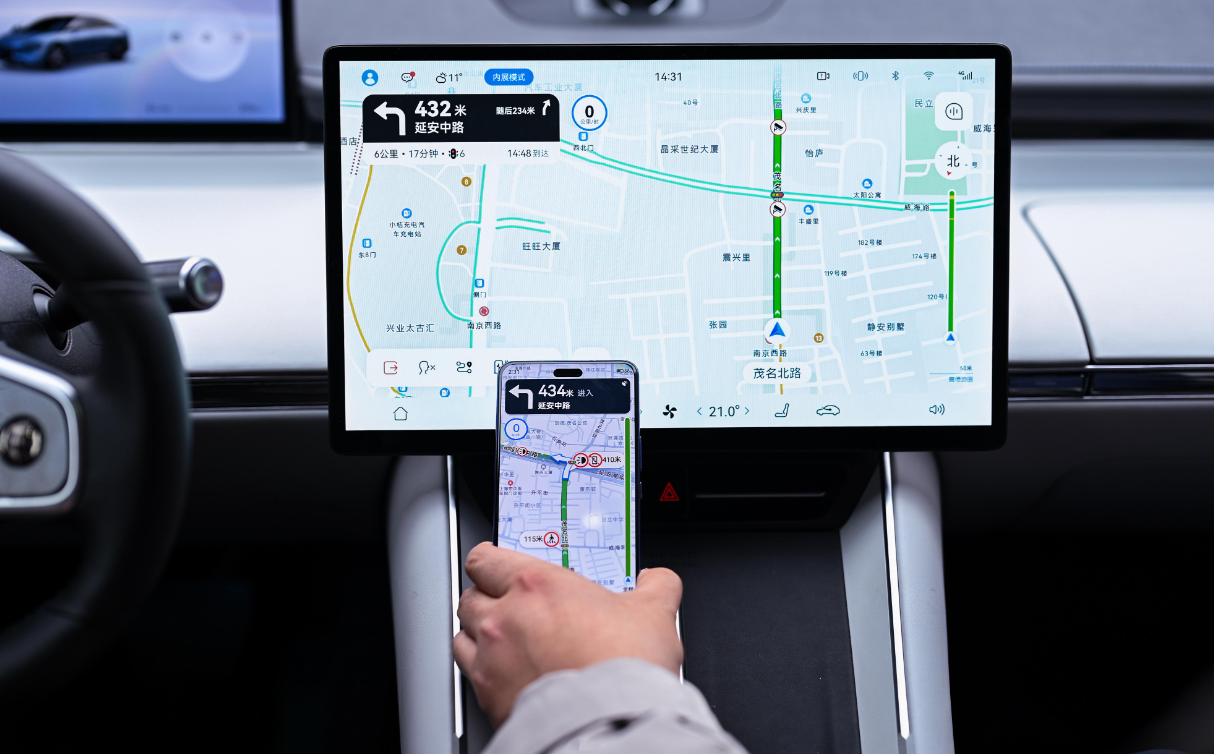 汽车车机大屏导航+智能化，为何95%的老司机还在默默用手机？