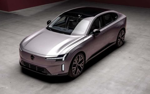 沃尔沃 ES90：跨界新旗舰，3.9秒破百！