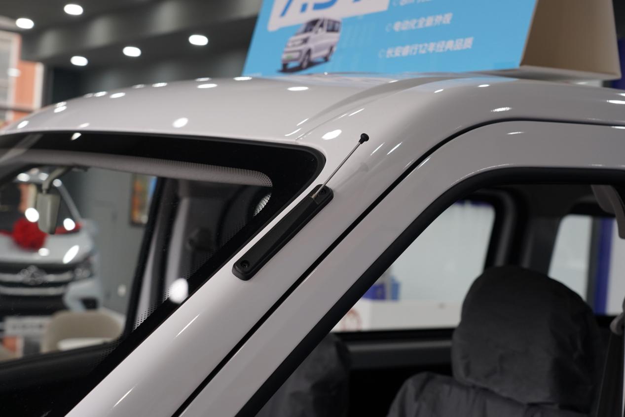 小生意的选车攻略，新一代长安睿行EM80插图3