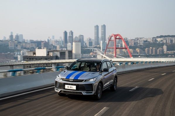 热销超百万，出海51国！吉利缤越L超越版7.48万限时抢，香不香？