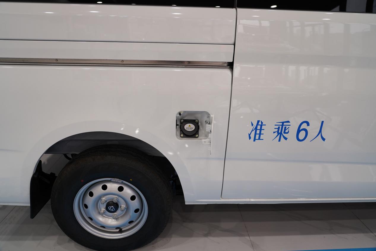 小生意的选车攻略，新一代长安睿行EM80插图18