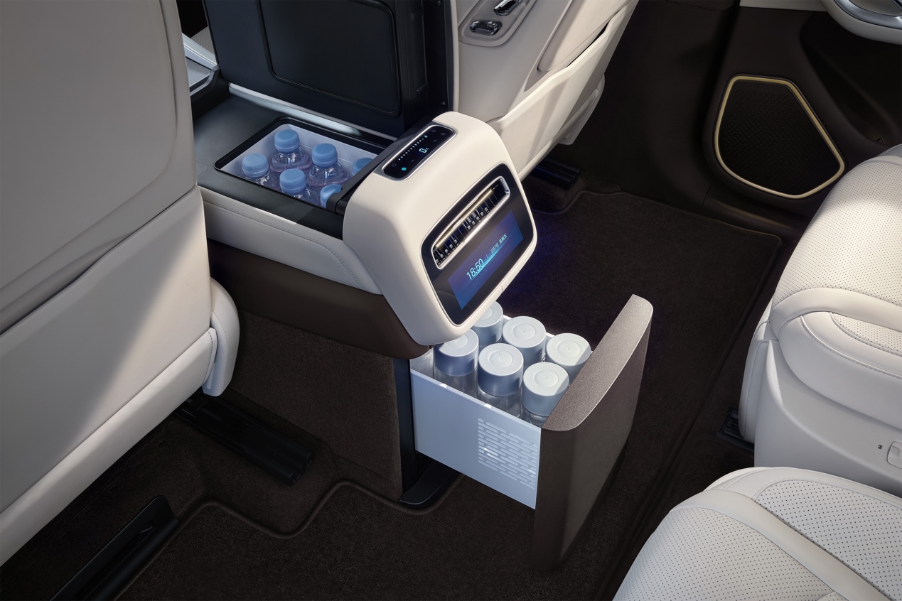 科技重构旗舰SUV!腾势N9震撼上市不再低调,38.98万元起插图21 科技重构旗舰SUV!腾势N9震撼上市不再低调,38.98万元起插图21