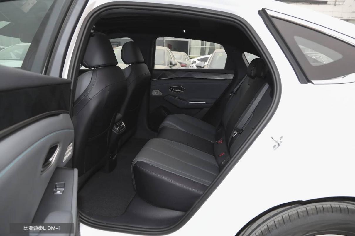 秦L DM-i遇到硬茬儿,启源07增程版11.99万开售,C级车就是不一样插图6 秦L DM-i遇到硬茬儿,启源07增程版11.99万开售,C级车就是不一样插图6