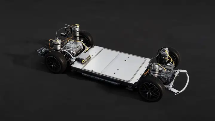 别老想百万！62.8万起，仰望U7卷“四电时代”王炸