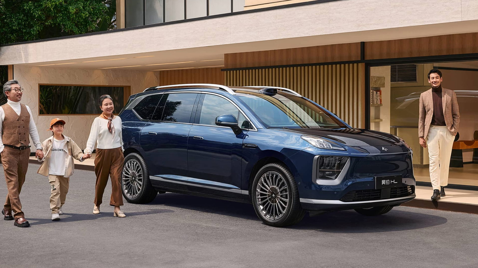 30万买“陆地游艇”？昊铂HL对标理想L8，狠起来真可怕插图2