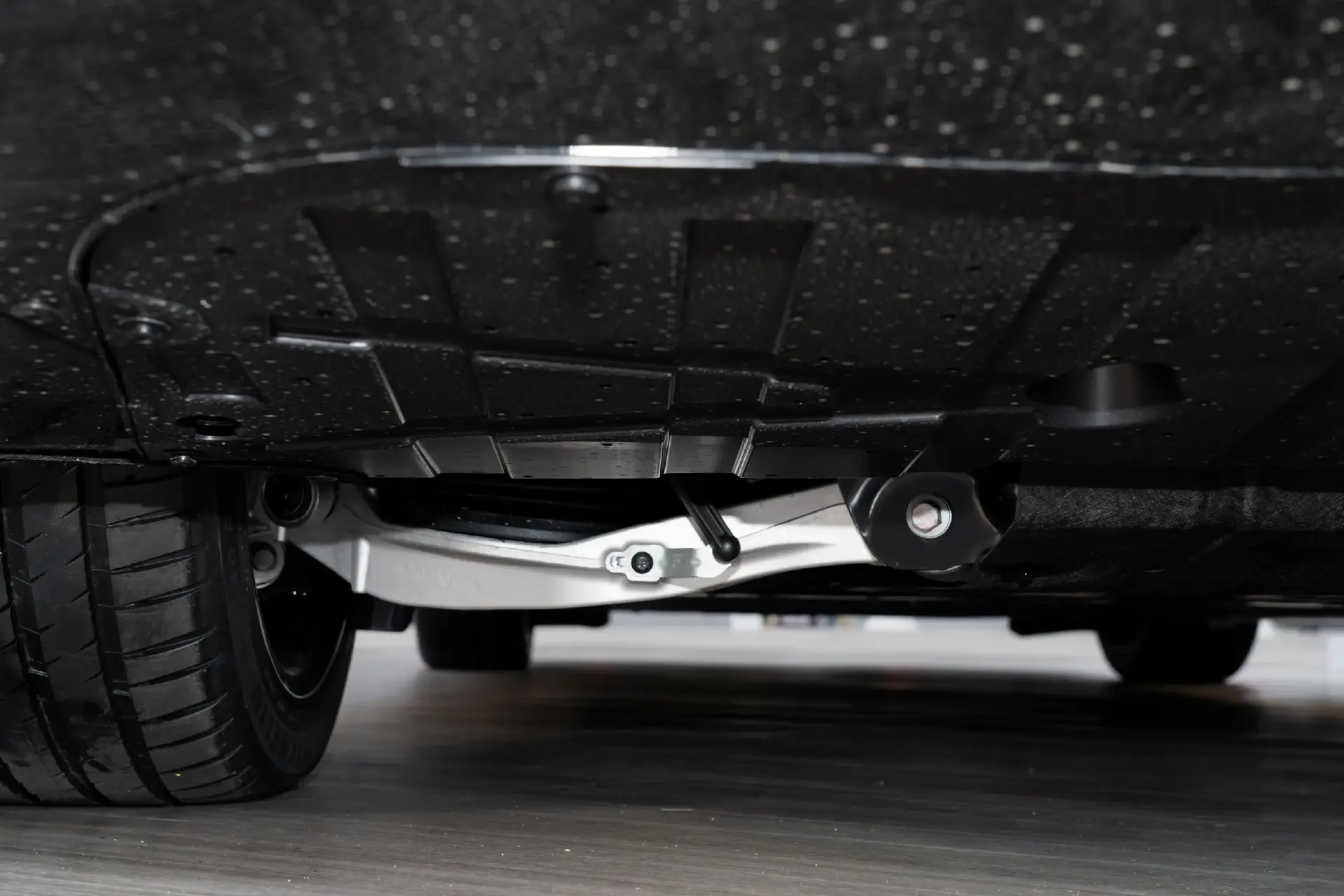 极氪007GT即将来袭，配800V快充+825km续航，颜值、动力均在线插图16