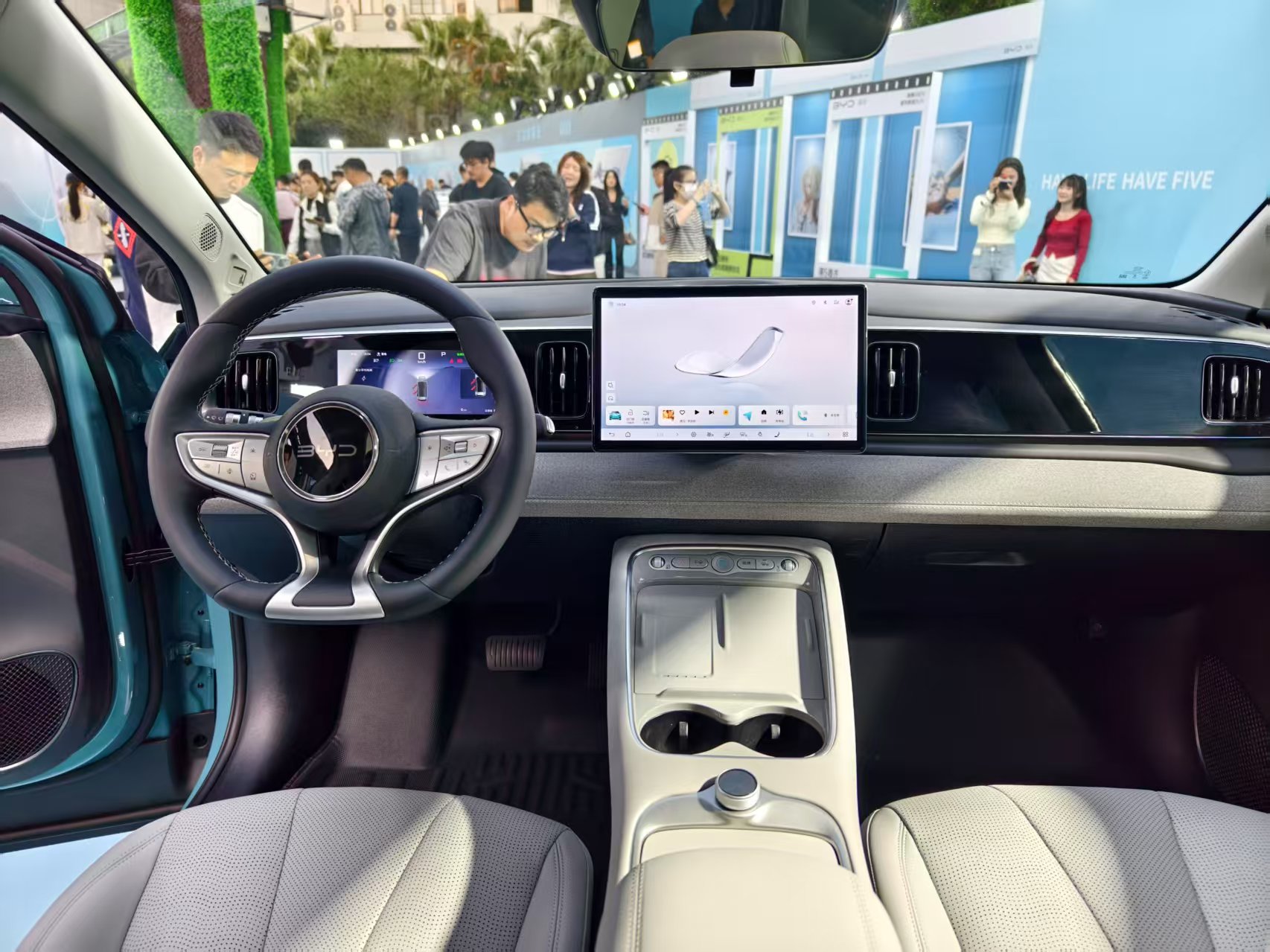 11万级纯电SUV卷王登场!比亚迪海狮05EV入门即高配,凭实力出圈插图7 11万级纯电SUV卷王登场!比亚迪海狮05EV入门即高配,凭实力出圈插图7