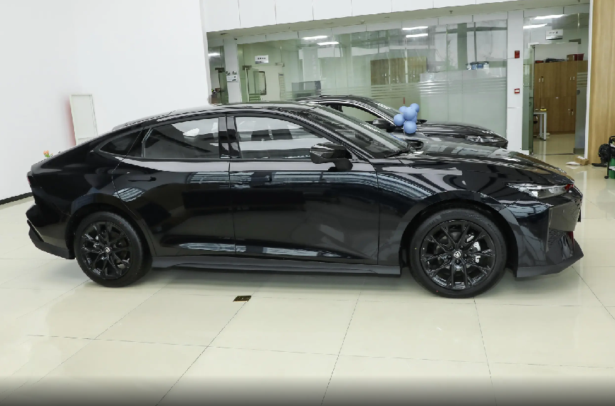 1月销量7080辆，终端优惠1.5万，国产“A7轿跑”能入手了？插图6