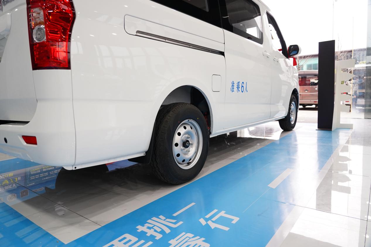 小生意的选车攻略，新一代长安睿行EM80插图13