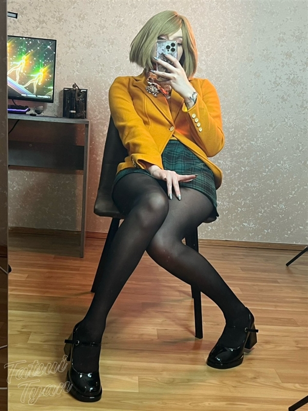 乌克兰美女Cos美图：完美还原艾达王、2B等美女角色