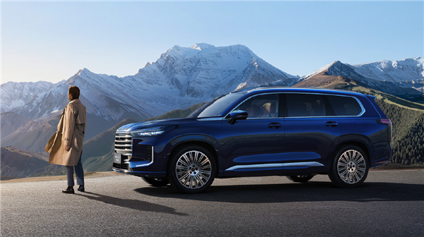 奇瑞5米级豪华插混大SUV!星途揽月C-DM开卖:标配四驱20.99万起插图3 奇瑞5米级豪华插混大SUV!星途揽月C-DM开卖:标配四驱20.99万起