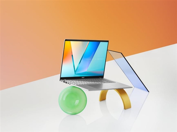 高能AI+长效续航 华硕无畏家族新品齐发 开启AIPC新体验