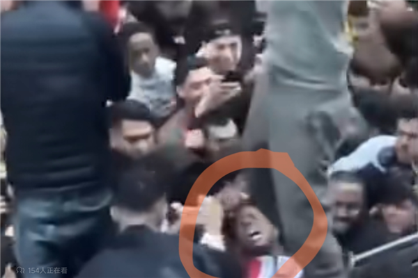 “甲亢哥”开了场直播：500万老外高喊中国牛逼