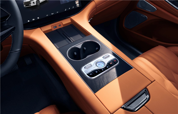 奇瑞5米级豪华插混大SUV!星途揽月C-DM开卖:标配四驱20.99万起插图6 奇瑞5米级豪华插混大SUV!星途揽月C-DM开卖:标配四驱20.99万起