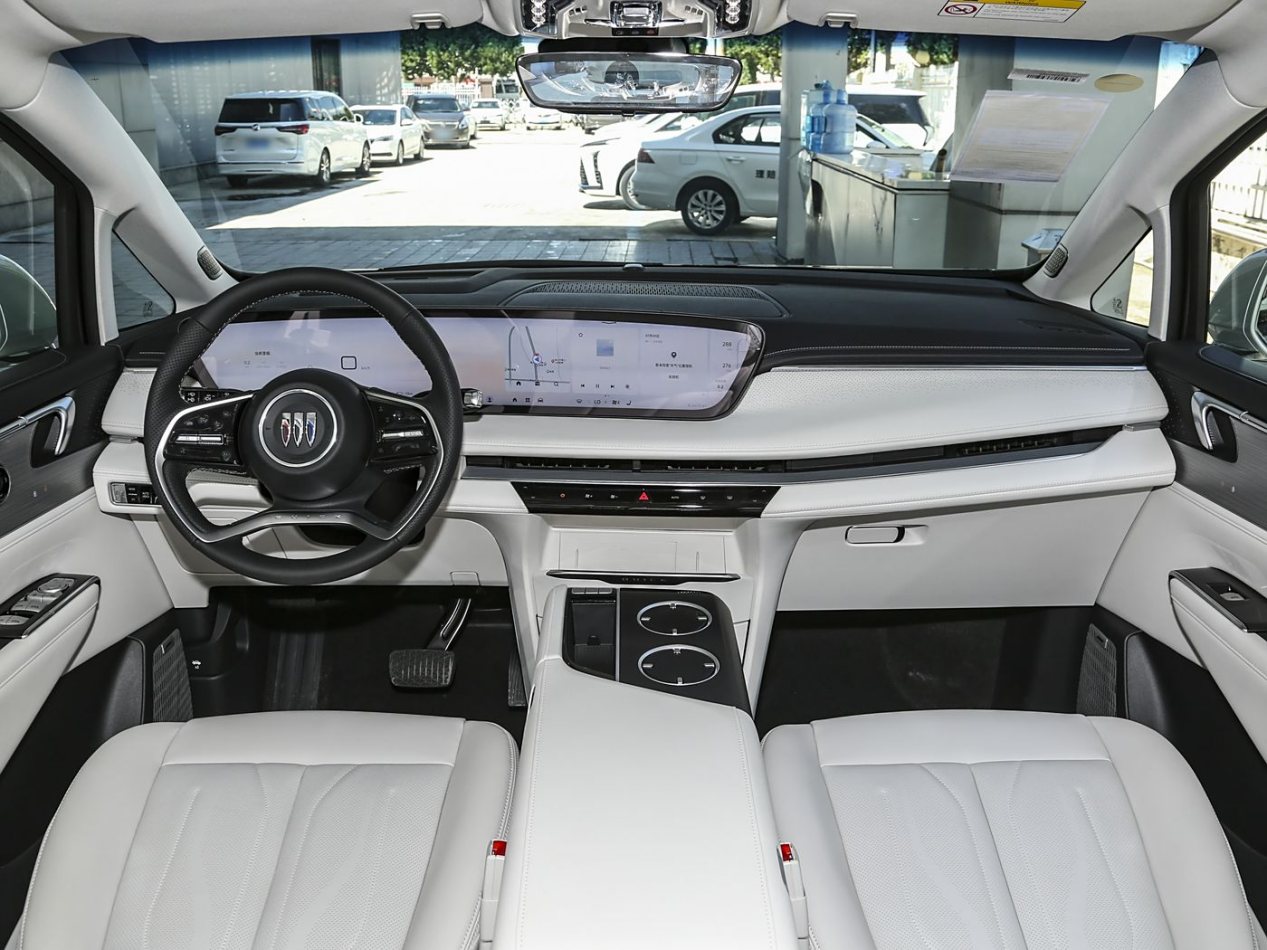 搭载真龙插混系统，轴距3088mm，别克GL8陆尚能否挑战腾势D9？插图5