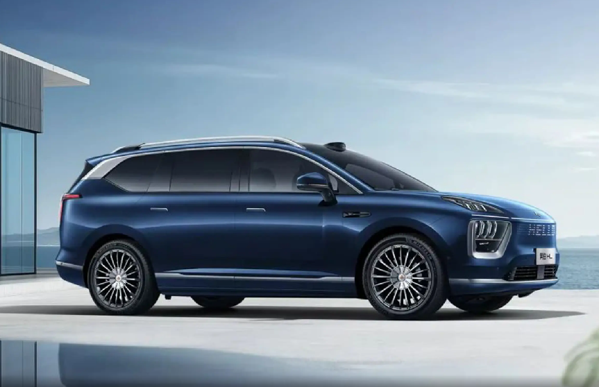 后排坐着像MPV？昊铂全新SUV发布，标配5C超充电池