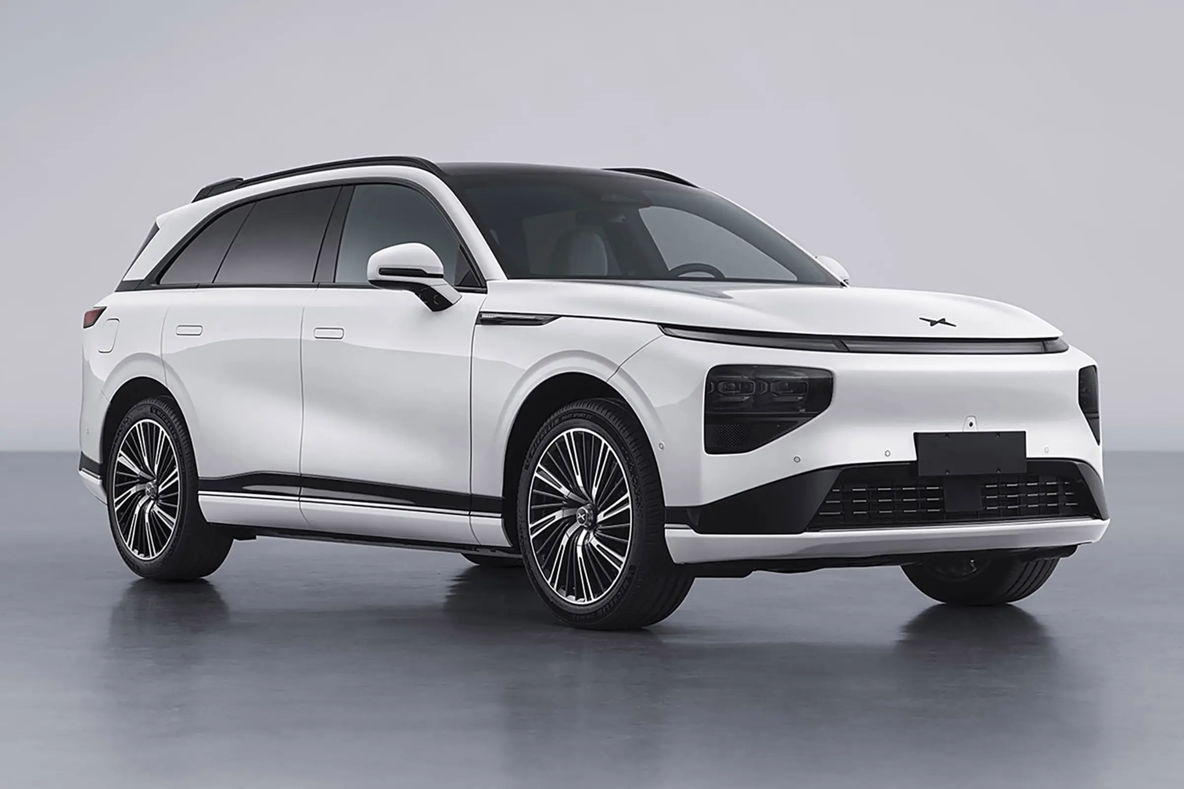 全系标配双腔空气悬架，2025款小鹏G9正式亮相，对标问界M9插图