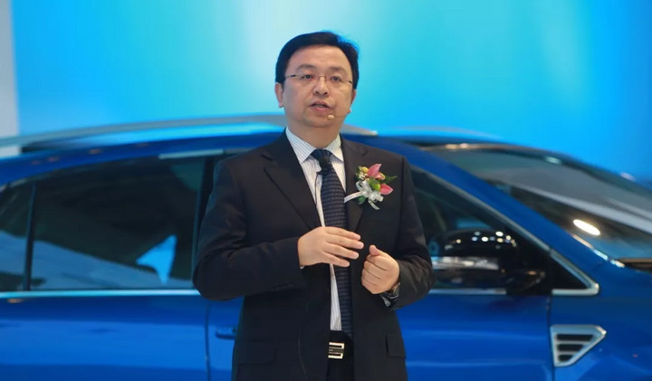 王传福、李书福：汽车界双福论剑，是祸是福？