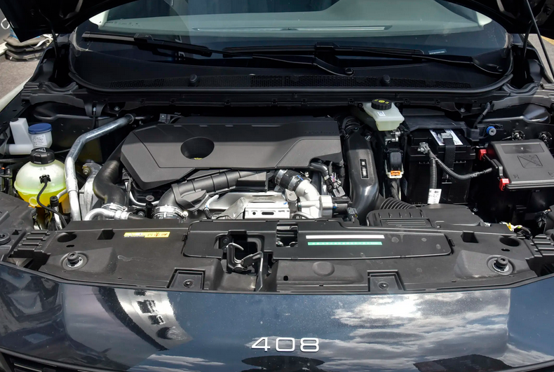 10.97万起售,标致408全系1.5T+6AT,造型动感,配置还丰富插图4 10.97万起售,标致408全系1.5T+6AT,造型动感,配置还丰富插图4