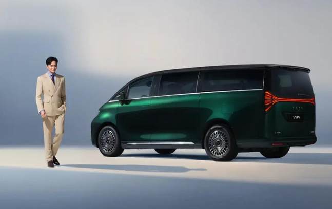 吉利银河翼真L380豪华纯电MPV震撼上市,29.99万元起售插图1 吉利银河翼真L380豪华纯电MPV震撼上市,29.99万元起售