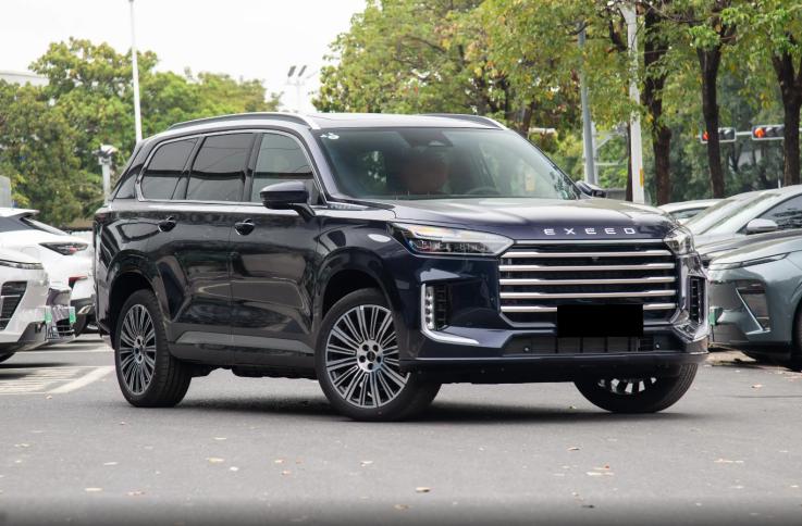 理想L6的对手来了？标配四驱，卖23.99万起