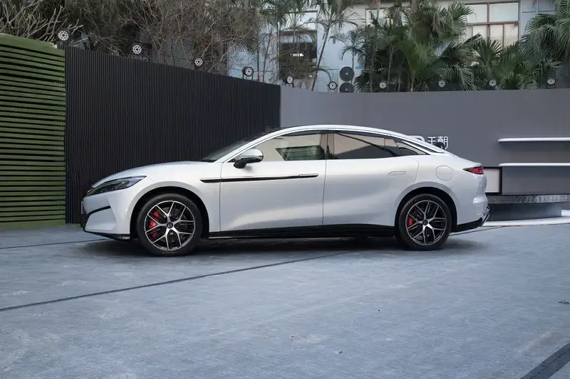 比亚迪汉L EV开启预售 预售价区间27-35万元插图3