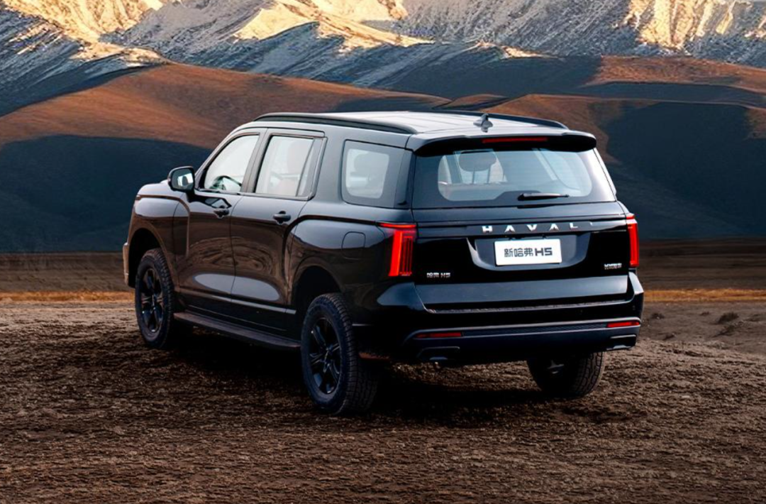 搭载2.0T+8AT，全系四驱，14.78万起售，2025款新哈弗H5正式上市插图3