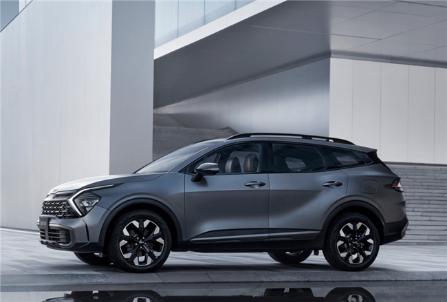 起亚狮铂拓界，十几万预算的理想选择