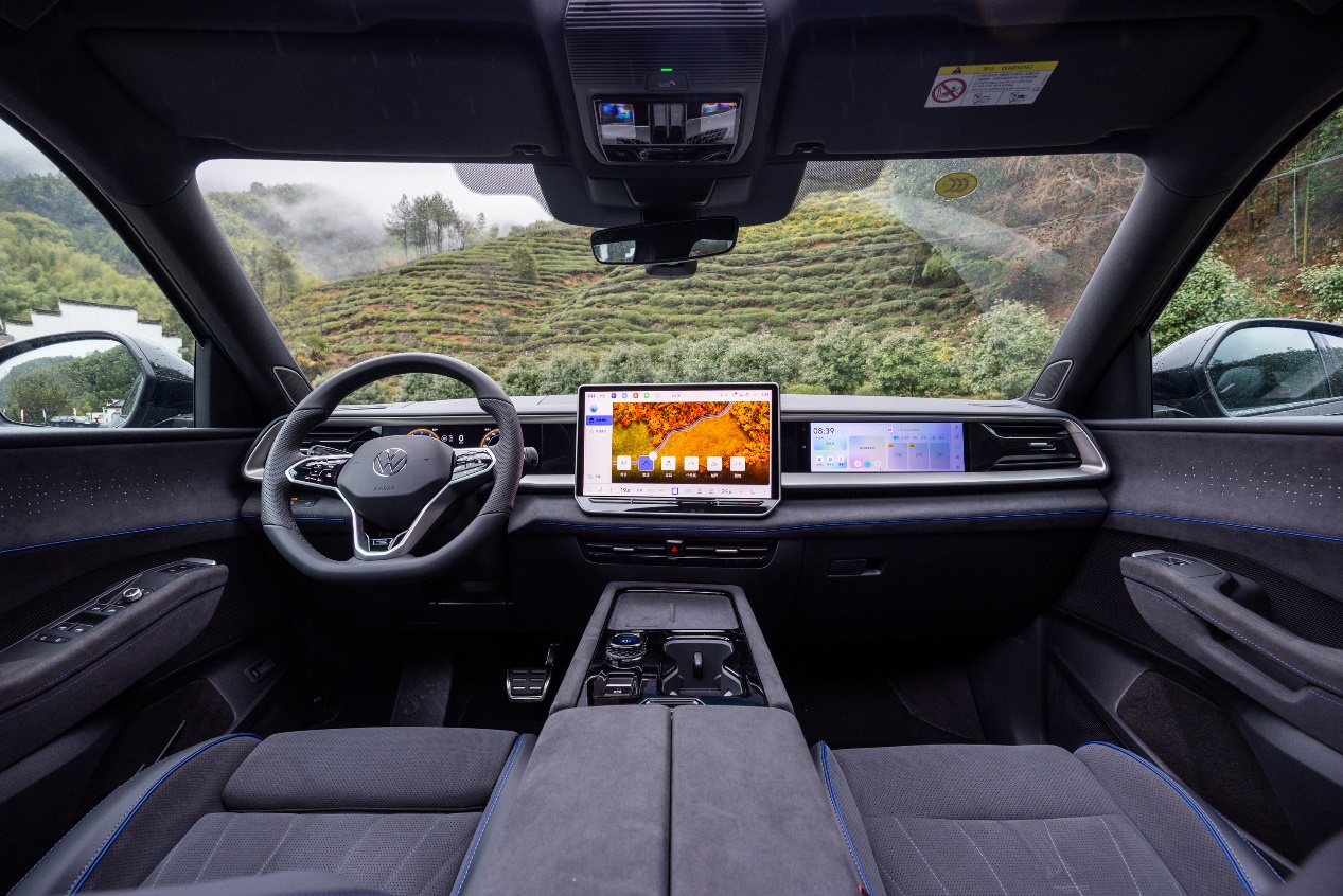 试驾:性能+智能双重叠加 途昂 Pro要硬刚新势力?插图5 试驾:性能+智能双重叠加 途昂 Pro要硬刚新势力?插图5