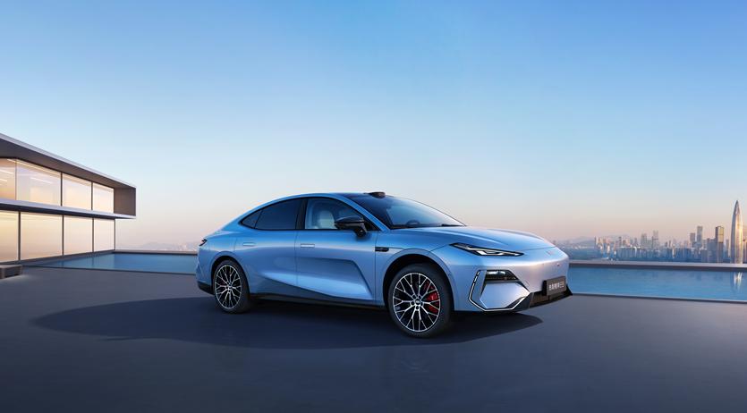 刘京说车丨全新吉利银河E8五大越级，AI科技赋能智能出行新体验插图1