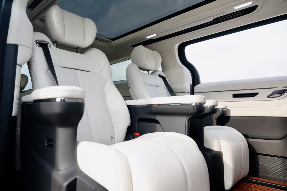 30万级最大最豪华纯电MPV上市！吉利银河翼真 L380 29.99万元起售插图3