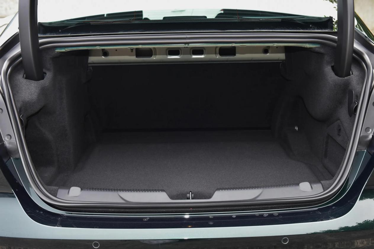 后驱+全铝车身，250马力2.0T+8AT，顶配不到20万就能拿下？插图6