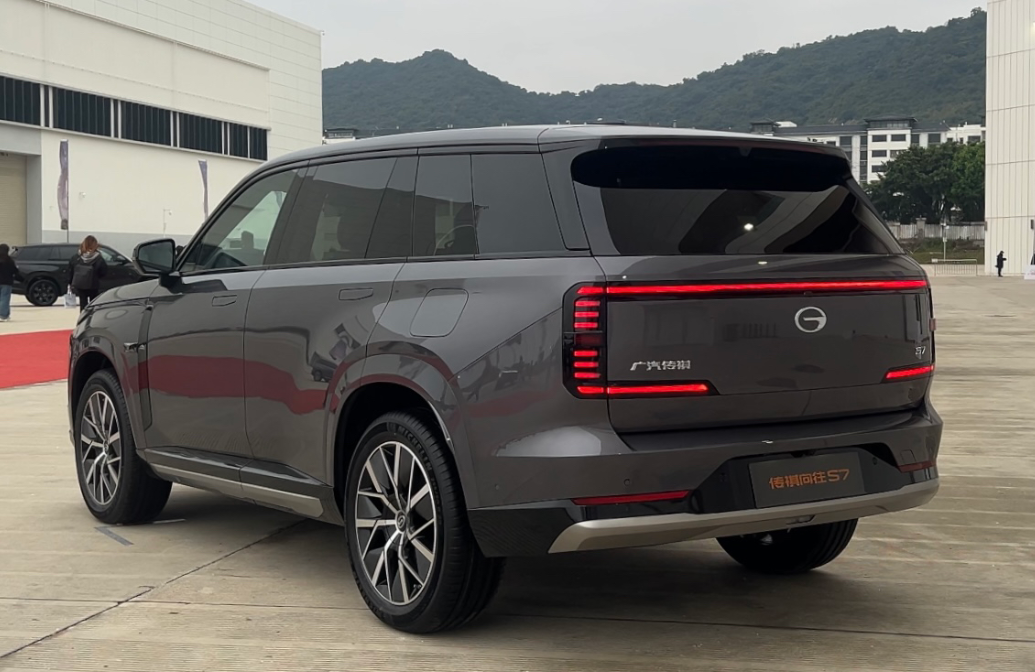 补贴后不到20万，传祺向往S7预售，享受城区智驾不用花大价钱？插图5